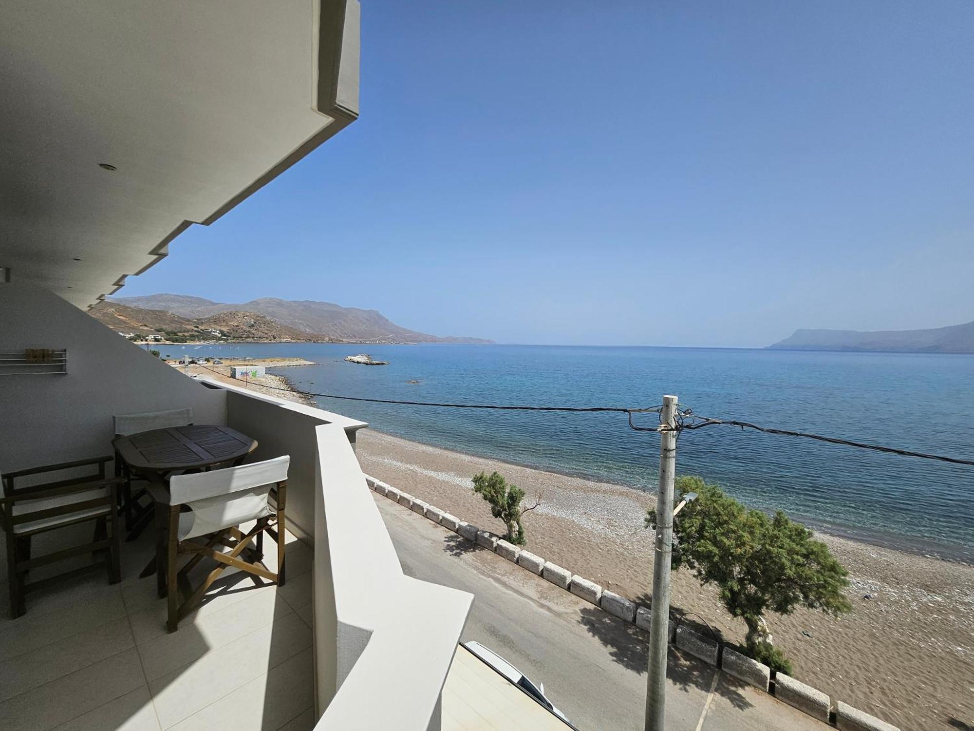 Christina Beach Hotel Kissamos Bagian luar foto